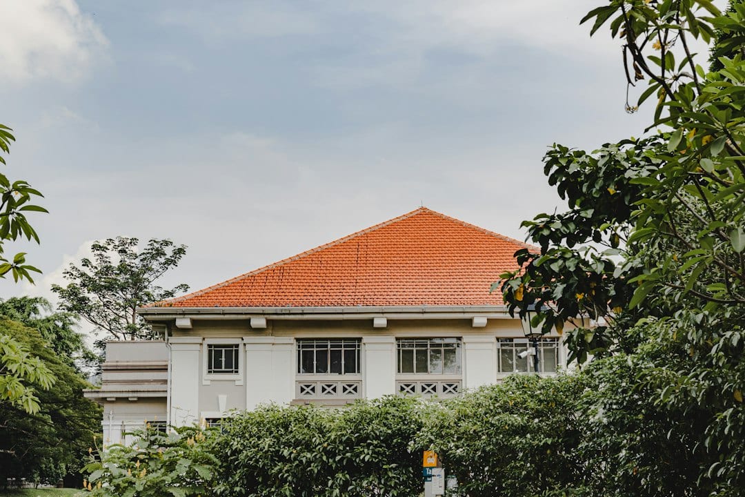 Detached bungalow in the Cypress Avenue neighbourhood